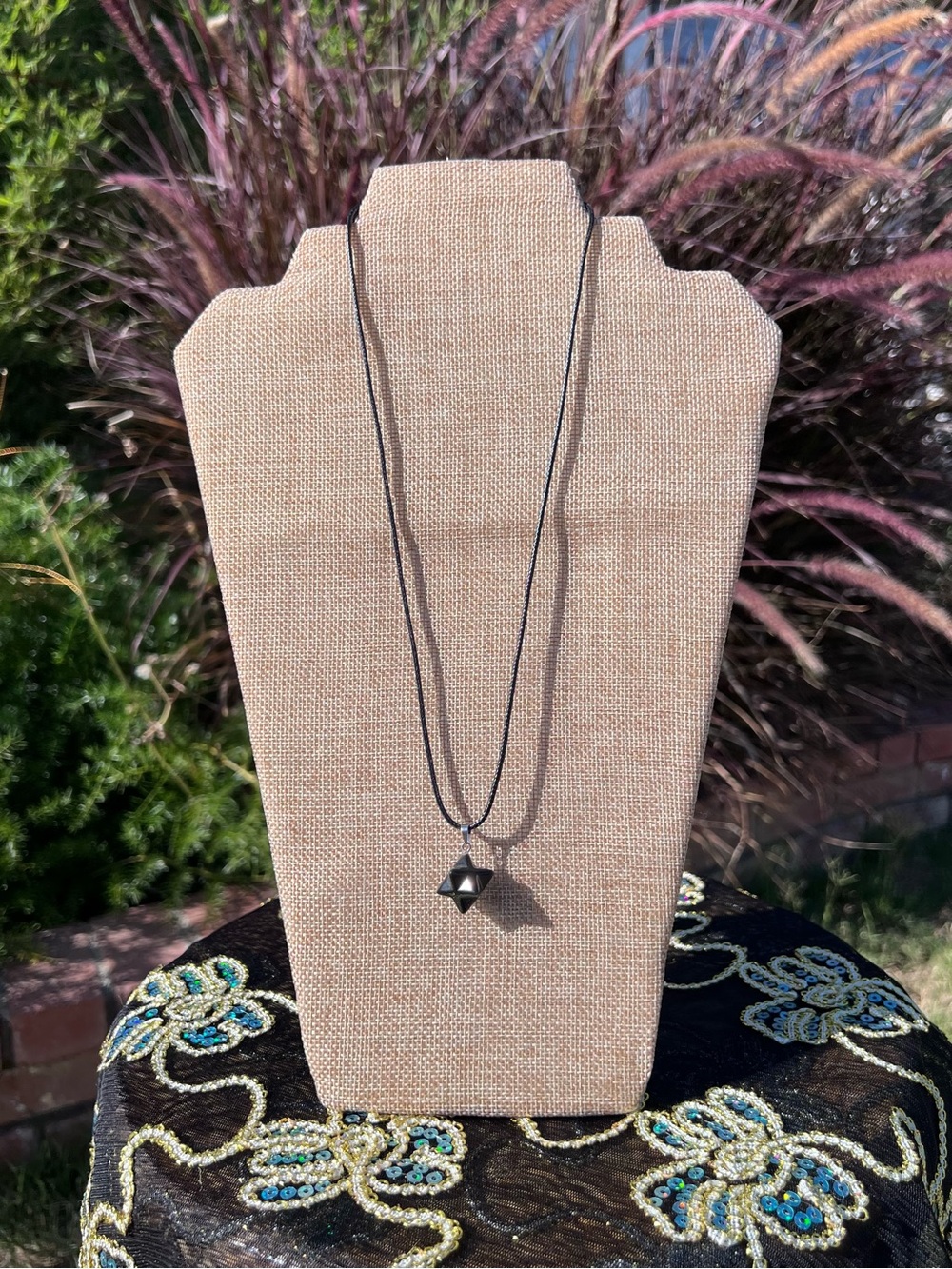 ⭐️ Minimalist Black Pendant Necklace ⭐️⭐️
